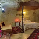 Jerveni Cave Hotel