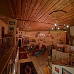 Hotel Jerveni Cave 2*