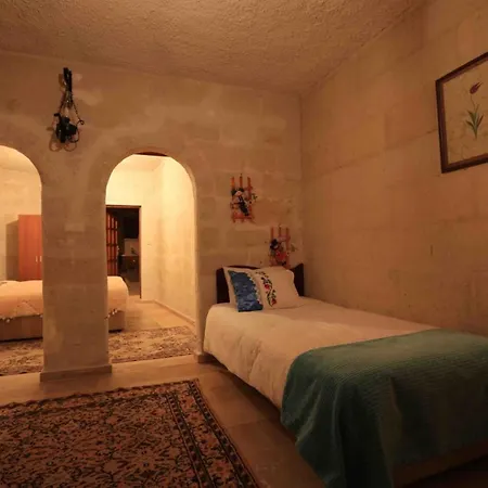 Jerveni Cave Hotel Mustafapaşa