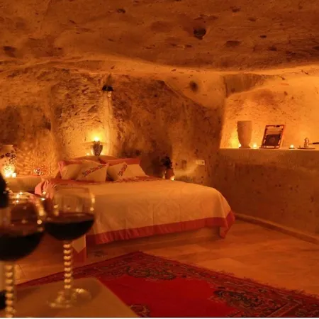 Hotel Jerveni Cave