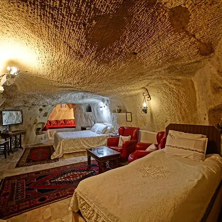 Jerveni Cave 2*