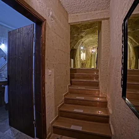 מלון Jerveni Cave