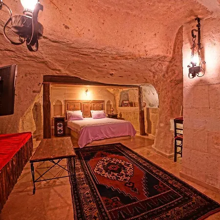 Jerveni Cave