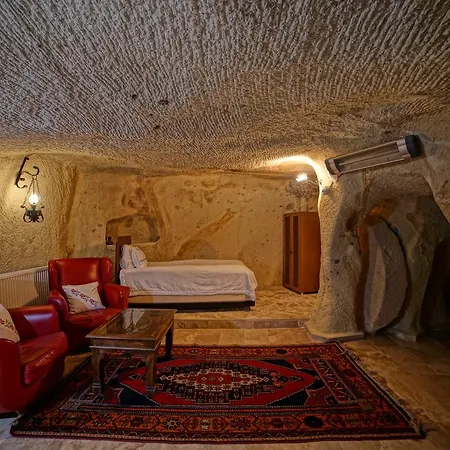 Jerveni Cave מלון 2*