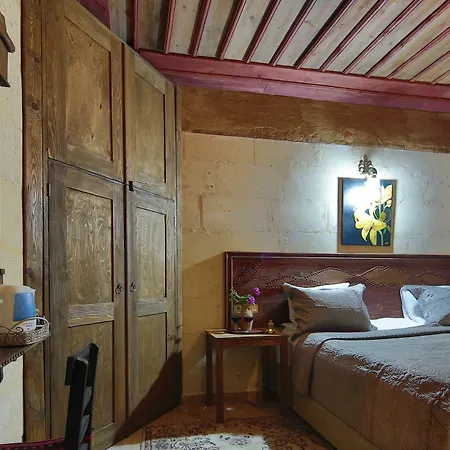 Hotel Jerveni Cave