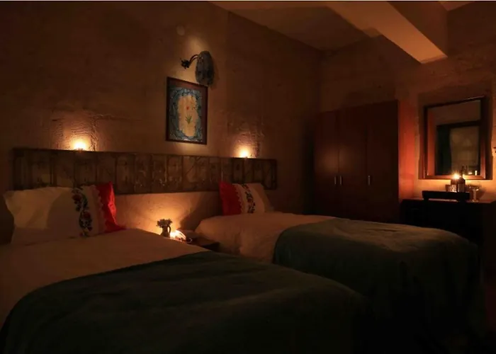 Jerveni Cave Hotel 2*