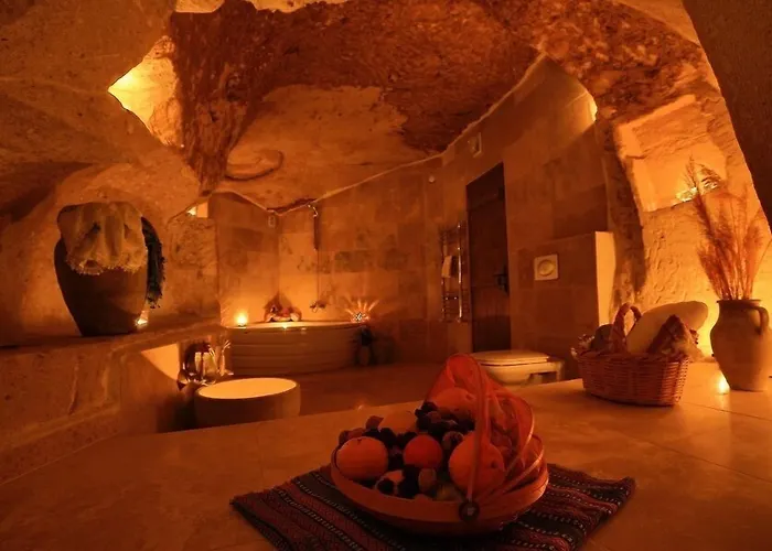 Jerveni Cave Hotel 2*