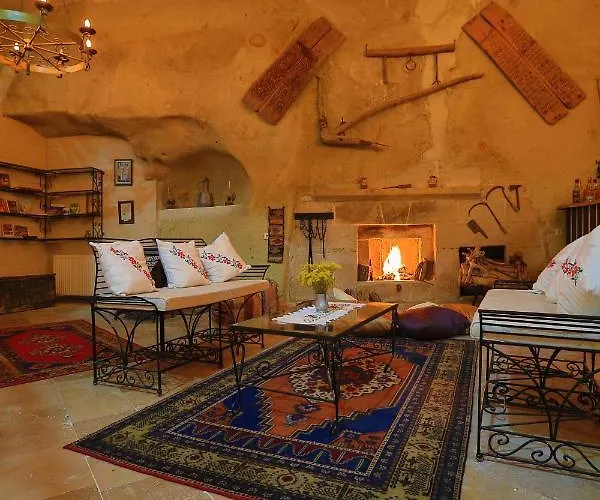 Hotel Jerveni Cave 2*